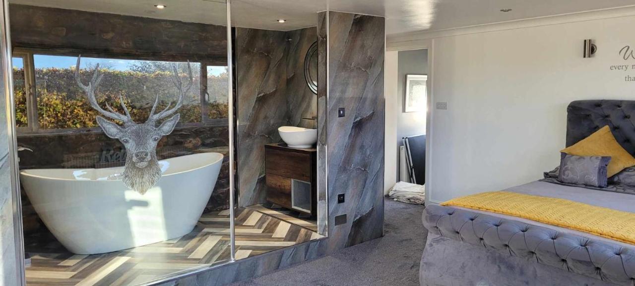 No 7 Boutique Apartment Ulverston Eksteriør bilde